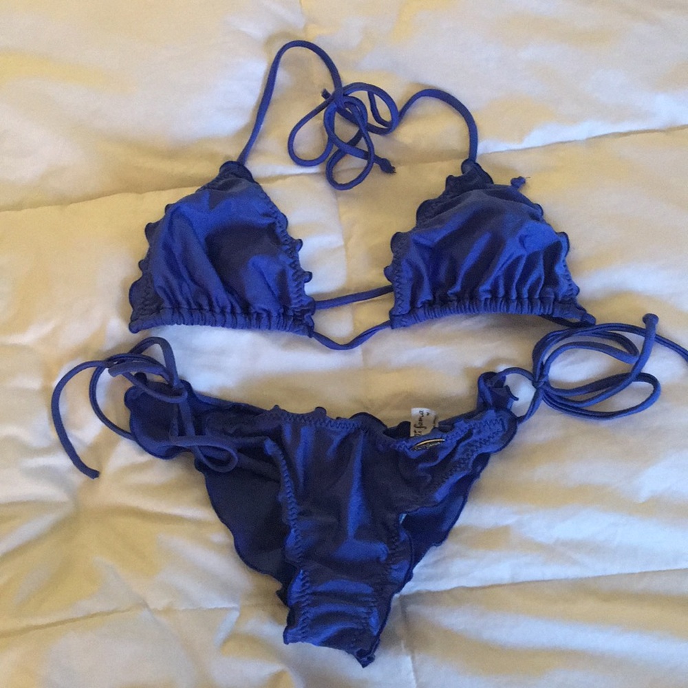 Luli  Fama Bikini